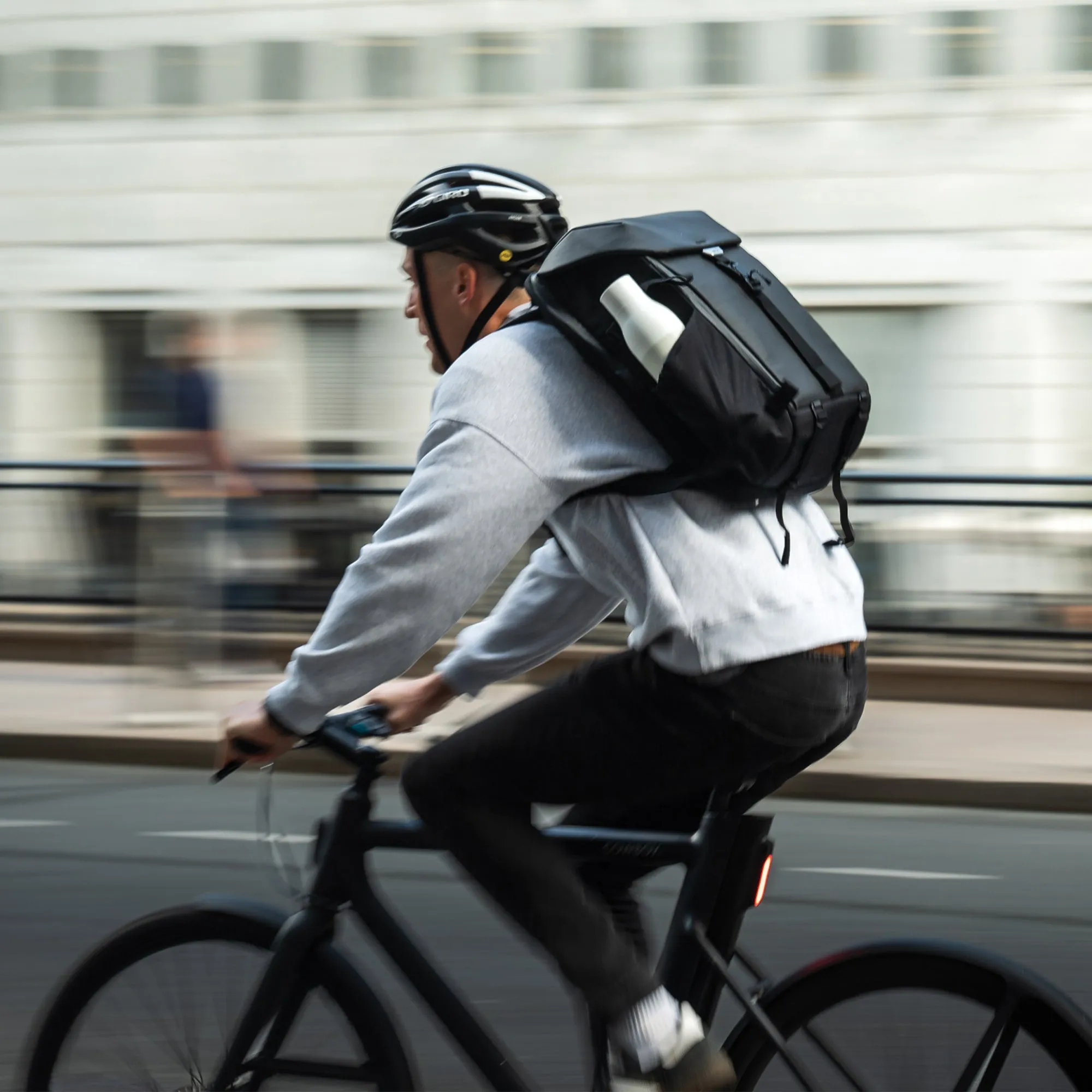 Extreme Commuter Backpack with Lid