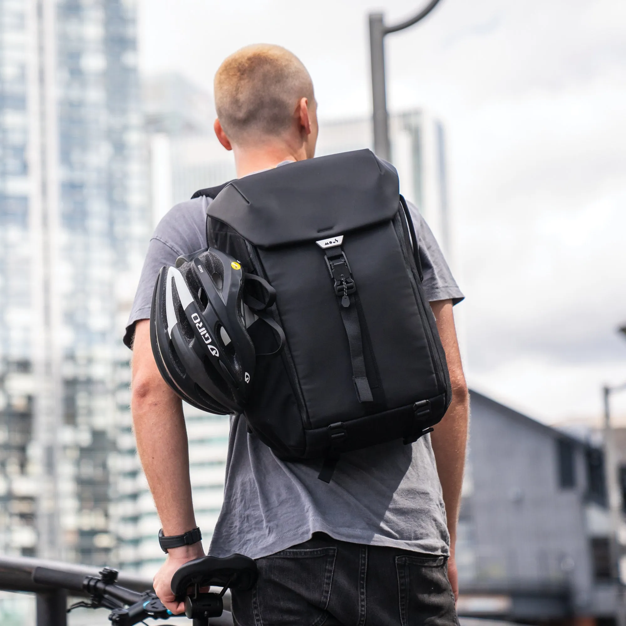 Extreme Commuter Backpack with Lid